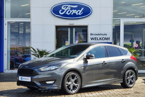 Ford Focus 1.0 125PK ST-Line | Cruise Control | Navigatie | Parkeensensoren V+A | 18 inch |