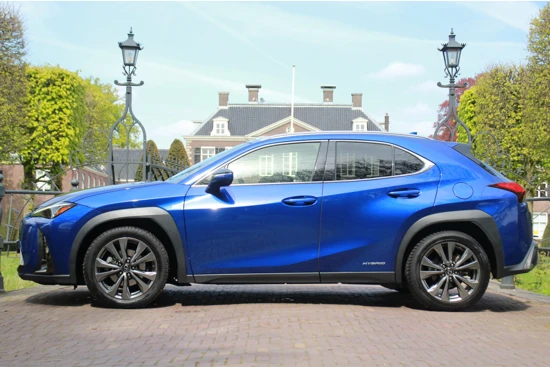 Lexus UX 250H F SPORT FIRST EDITION | NL-AUTO! | DEALER OH! | LEDER/ALCANTARA | ELEKT. STOELEN | NAVI | CAMERA | CLIMA | WINTERPACK | ADA