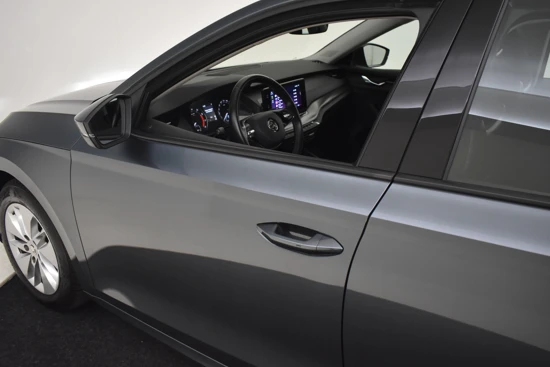 Škoda Octavia Combi 1.0 e-TSI Ambition 111pk DSG/AUTO | Cruise control | Parkeersensoren v+a | Led koplampen | Navigatie via app | Elektrische