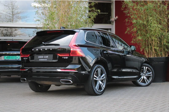 Volvo XC60 T8 Twin Engine AWD Inscription | Luchtvering | Trekhaak | Camera | Schuifdak | Stoelventilatie | Head-up display