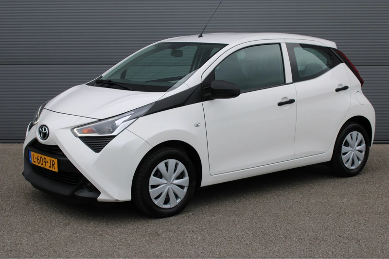 Toyota Aygo 1.0 VVT-i x-fun