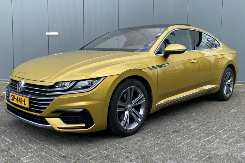 Volkswagen Arteon 1.5 TSI 150pk Business R | Panoramadak | Dodehoekdetectie | Keyless entry | Stoelverwarming | Adaptive Cruise | LED | NL-Auto