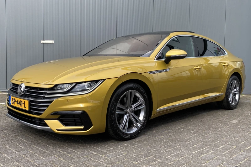 Volkswagen Arteon 1.5 TSI 150pk Business R | Panoramadak | Dodehoekdetectie | Keyless entry | Stoelverwarming | Adaptive Cruise | LED | NL-Auto