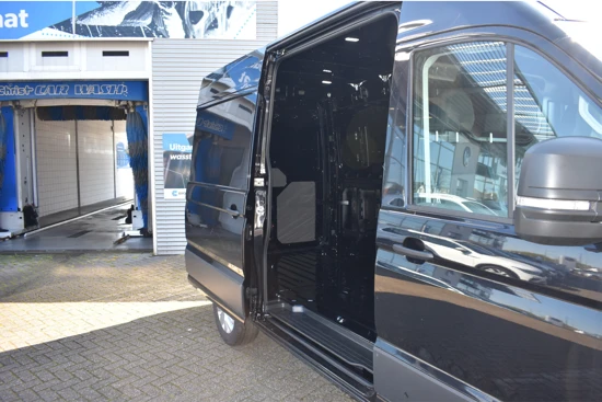 Volkswagen Crafter 30 2.0 TDI 177 pk Automaat L3H3 Exclusive