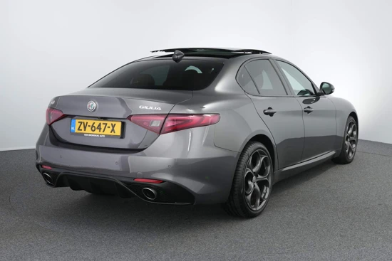 Alfa Romeo Giulia 2.0 T AWD Veloce