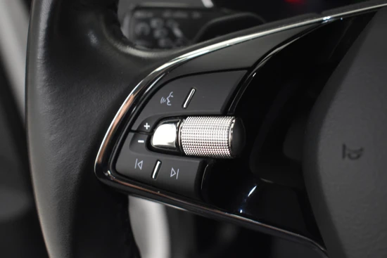 Škoda Octavia Combi 1.4 TSI iV PHEV 204pk Ambition | Cruise control | Navigatie via app | Led koplampen | Elektrische ramen v+a | DAB radio |