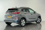 Hyundai KONA EV Premium 64 kWh | Leder | Navigatie | Airco | Carplay | Getint glas | Stoelverkoeling | SEPP Subsidie |