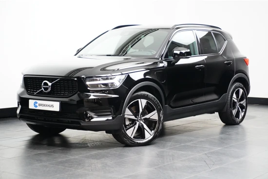 Volvo XC40 T4 Recharge R-Design | Climate control | Navigatie | Getint glas | Stoelverwarming | Verwarmde voorruit | Camera | Draadloos lad