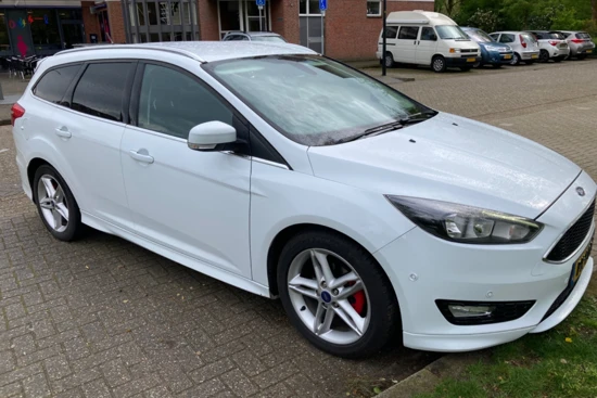 Ford Focus Wagon 1.0EB TITANIUM SPORT | TREKHAAK | 17''LMV | STOELVERWARMING | CRUISE CONTROL | CLIMATE CONTROL | APPLE CARPLAY |