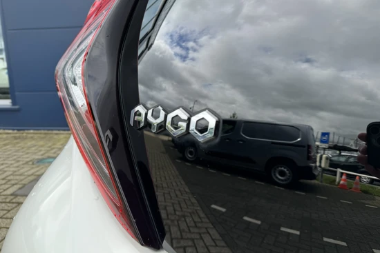 Toyota Aygo 1.0 VVT-i x-cite | Camera | Carplay | Airco