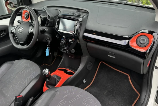 Toyota Aygo 1.0 VVT-i x-cite | Camera | Carplay | Airco