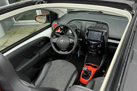 Toyota Aygo 1.0 VVT-i x-cite | Camera | Carplay | Airco