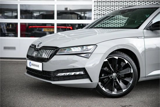 Škoda Superb Combi Sportline Business Edition 1.4TSI 218pk PHEV | Trekhaak | Panoramadak |