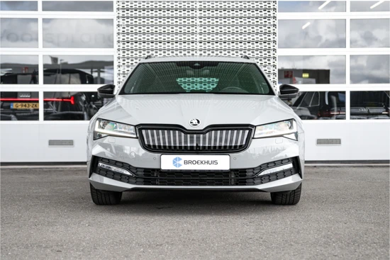 Škoda Superb Combi Sportline Business Edition 1.4TSI 218pk PHEV | Trekhaak | Panoramadak |