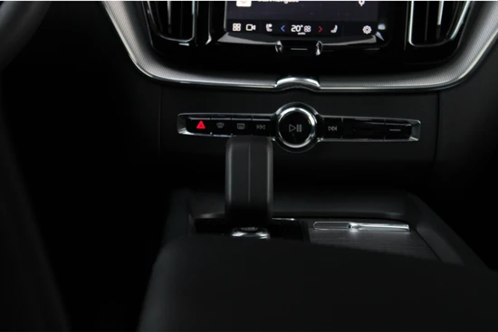 Volvo XC60 Recharge T6 AWD Plus Bright | Adaptive Cruise | Panoramadak | Camera | Leder | Stoel&Stuurverwarming