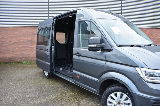 Volkswagen Crafter 2.0 140 pk TDI L3H3 Exclusive