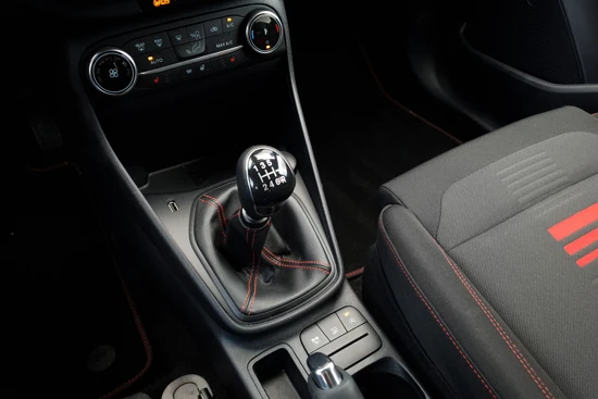Ford Fiesta 1.0 Hybrid ST-Line | Winter Pack | Navigatie | Parkeersensoren | Keyless entry