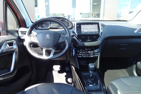 Peugeot 2008 1.2 PureTech Allure | AUTOMAAT | TREKHAAK | PANORAMADAK | ACHTERUITRIJCAMERA