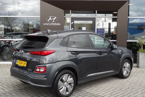 Hyundai KONA EV Fashion 64 kWh | NAVIGATIE | STOEL- & STUURVERWARMING | CRUISE CONTROL ADAPTIEF | PARKEERSENSOREN V+A