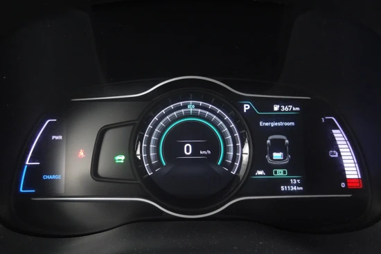 Hyundai KONA EV Fashion 64 kWh | NAVIGATIE | STOEL- & STUURVERWARMING | HEAD-UP-DISPLAY