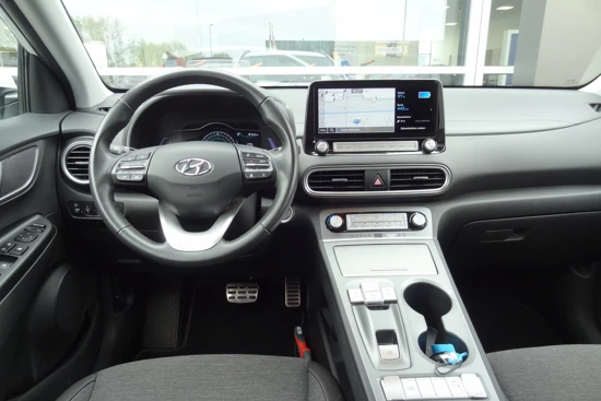 Hyundai KONA EV Fashion 64 kWh | TREKHAAK | NAVIGATIE | HEAD-UP-DISPLAY