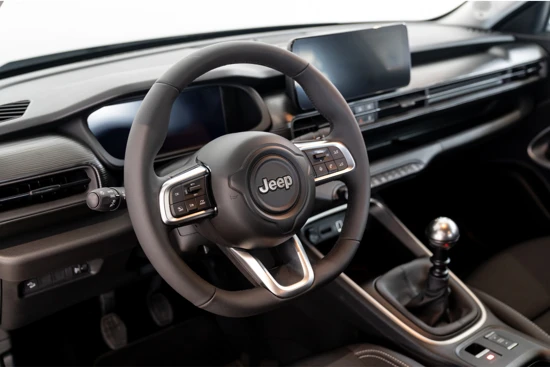 Jeep Avenger 1.2 Altitude | Navigatie | Camera | JBL Sound | PDC | Climate Controle |