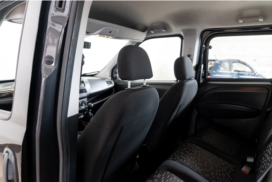 Opel Combo Tour 1.4 Edition Personen uitvoering! | 5 Persoons | Airco | Schuifdeur links en rechts |