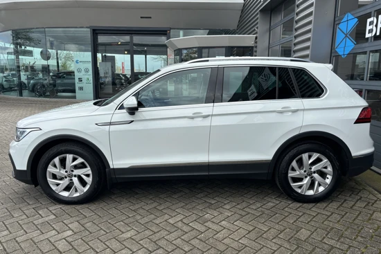 Volkswagen Tiguan 1.5 TSI 150 pk Life 7-DSG | Trekhaak wegklapbaar | Navigatie by app | Achteruitrijcamera |