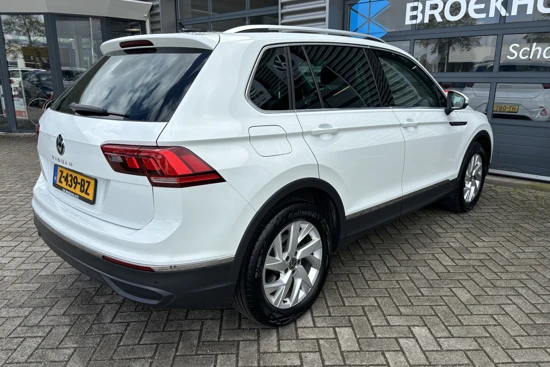 Volkswagen Tiguan 1.5 TSI 150 pk Life 7-DSG | Trekhaak wegklapbaar | Navigatie by app | Achteruitrijcamera |