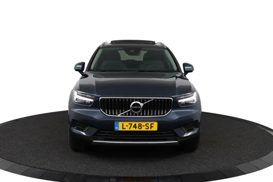 Volvo XC40 T2 Aut-8 Inscription | Schuif/kanteldak | Adaptieve Cruise Control | Stoel & stuurwielverwarming | Keyless entry | DAB+ | Apple