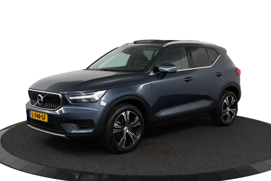 Volvo XC40 T2 Aut-8 Inscription | Schuif/kanteldak | Adaptieve Cruise Control | Stoel & stuurwielverwarming | Keyless entry | DAB+ | Apple