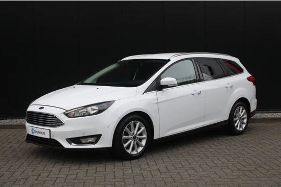 Ford Focus Wagon 1.0 125PK Titanium AUTOMAAT | Winter-pack | Autom. inparkeren | Privacy-glass