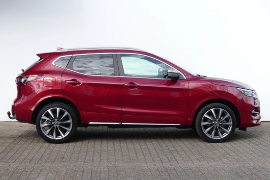 Nissan QASHQAI 1.3 DIG-T 160PK Tekna | FULL OPTIONS | TREKHAAK | LEDER | DODEHOEKDETECTIE | CAMERA | BOSE AUDIO | PANORAMADAK |