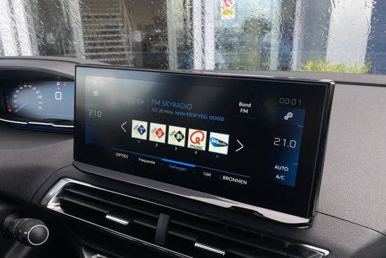 Peugeot 5008 1.2 130PK PureTech Allure Pack Business | 7-Zits | Camera | PDC V/A | ACC | Navi | Climate | Carplay