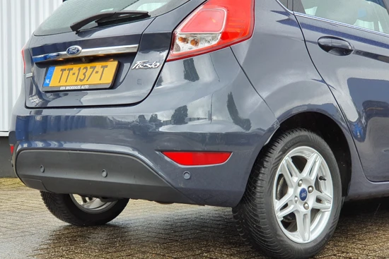 Ford Fiesta 1.0 EcoBoost Titanium | Stoelverwarming | Navigatie | Voorruitverwarming | Cruise Control