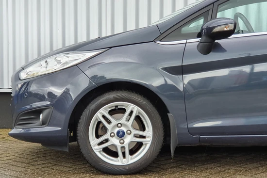 Ford Fiesta 1.0 EcoBoost Titanium | Stoelverwarming | Navigatie | Voorruitverwarming | Cruise Control