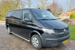 Volkswagen Transporter 2.0 TDI L2H1 28 Economy Business | Trekhaak | Cruise | Parkeersensoren | Side-Bars | 3-Persoons | Laadruimte Betimmering |