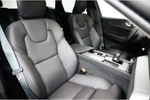 Volvo XC60 Recharge T6 AWD Plus Bright Long Range | Climate Pro Pack | 360o Camera | Panoramadak | Parkeerverwarming | Getint glas | Trekha