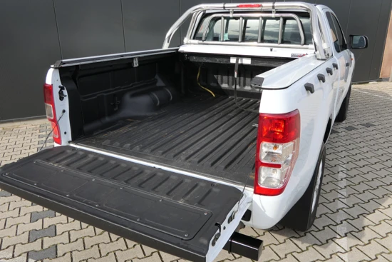 Ford Ranger 2.2 TDCi XL Super Cab | Nette auto | Laadruimte afdekking | Lichtmetalen Velgen | Sportsbar |