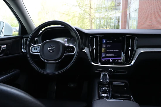 Volvo V60 T6 AWD Recharge Inscription | Trekhaak | Schuifdak | 360° Camera | Harman Kardon | Head-Up Display | Stoel en Stuurwielverwarmin