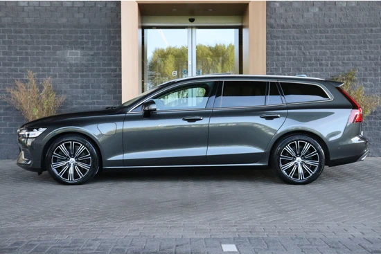 Volvo V60 T6 AWD Recharge Inscription | Bowers & Wilkins | Schuifdak | 360° camera | Stoelventilatie | Stoelmassage | Stoel en Stuurwielve