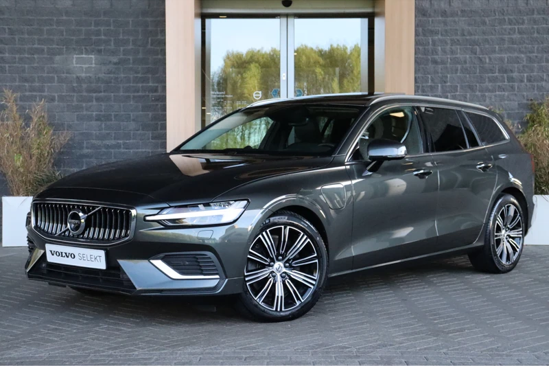 Volvo V60 T6 AWD Recharge Inscription | Bowers & Wilkins | Schuifdak | 360° camera | Stoelventilatie | Stoelmassage | Stoel en Stuurwielve