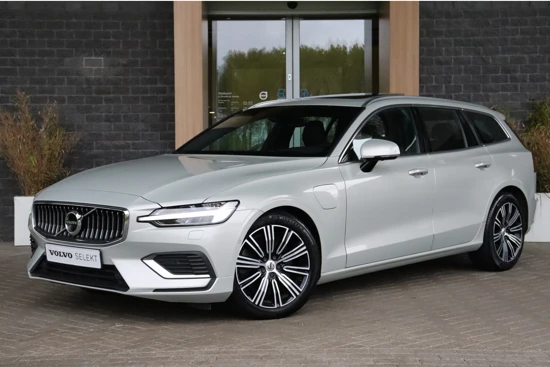 Volvo V60 T8 AWD Recharge Inscription | 360° Camera | Schuifdak | Head-Up Display | Harman Kardon | Stoel en Stuurwielverwarming | Full LE