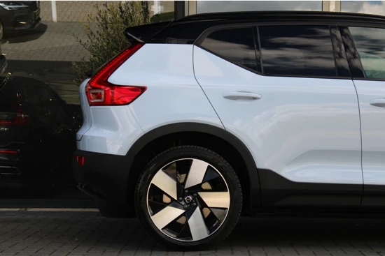 Volvo XC40 Single Motor Extended Range Ultimate | 20" | Pixel Led | Getint Glas | Zwarte Logo's