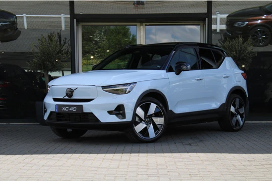 Volvo XC40 Single Motor Extended Range Ultimate | 20" | Pixel Led | Getint Glas | Zwarte Logo's