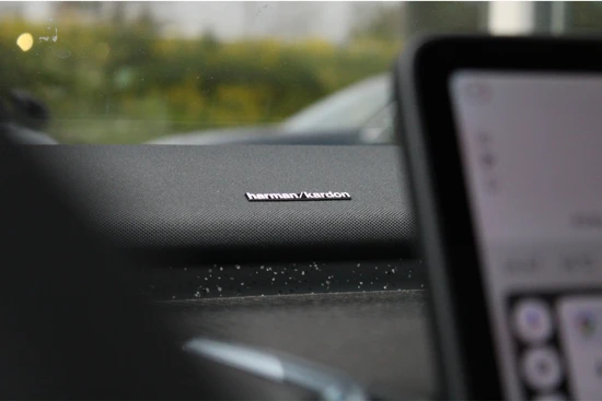 Volvo EX30 Twin Performance Ultra | 20" | Climate | Getint Glas | Zwarte velgen | Full option!