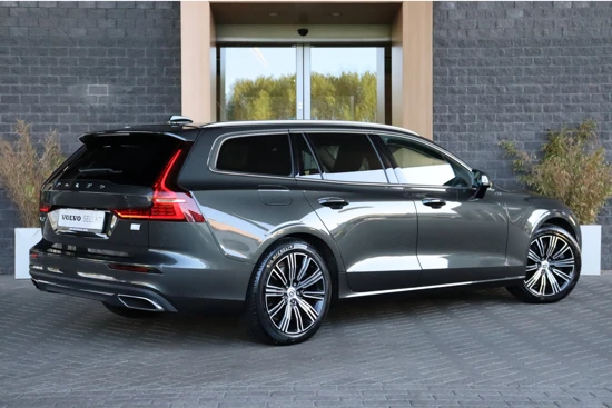 Volvo V60 T6 AWD Recharge Inscription | Stoelverwarming voor+achter | Elektrische bestuurdersstoel met geheugen | Keyless Drive | Lederen