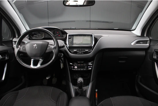 Peugeot 208 1.2 PureTech Allure | TREKHAAK | PANORAMADAK | DEALERONDERHOUDEN