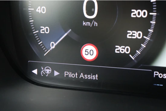 Volvo XC90 T8 AWD Recharge Inscription | Luchtvering | Trekhaak | 360° Camera | Harman Kardon | Head-Up Display | Stoel en Stuurwielverwarm