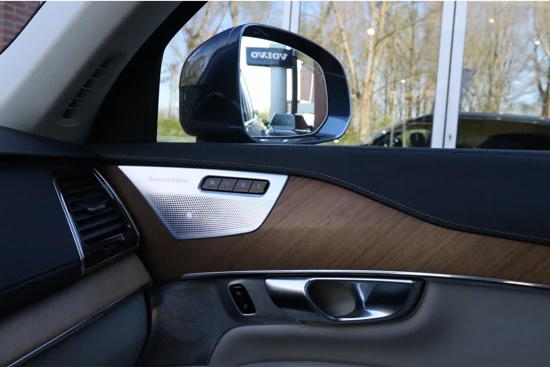 Volvo XC90 T8 AWD Recharge Inscription | Bowers & Wilkins | Luchtvering | 360° Camera | Head-Up Display | Trekhaak | Standkachel met Volvo